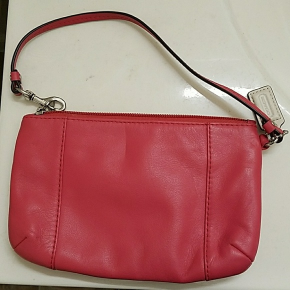 Coach wristlet - Picture 3 of 8